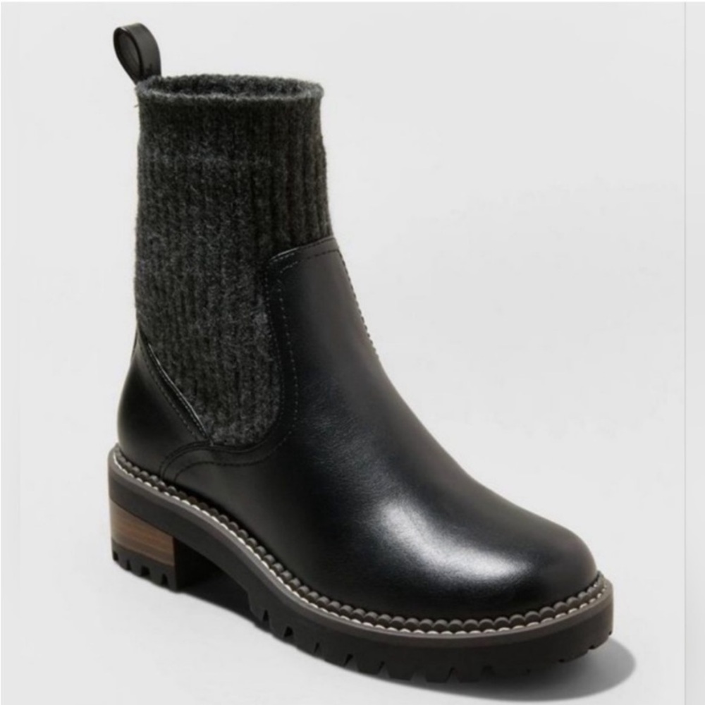 Women's Daphne Sock Boots - Universal Thread